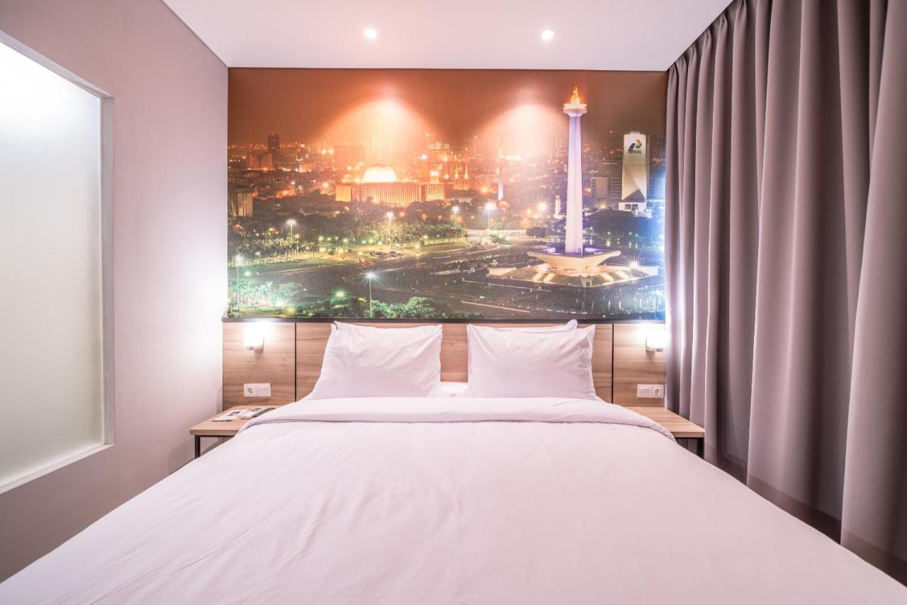 All Nite&Day Kebon Jeruk Jakarta Exterior foto